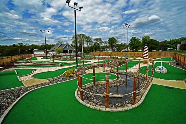 top 10 places to play putt putt